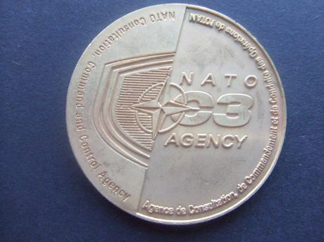NATO Noord-Atlantische Verdragsorganisatie 40 jaar (2)